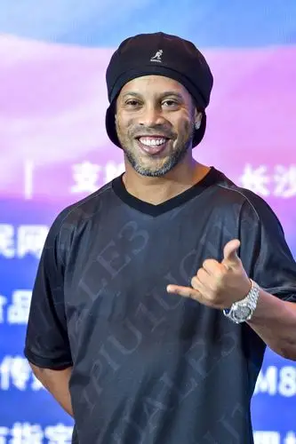 李磊提到